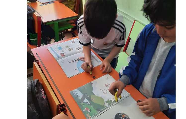 مشاهده آهن ربا، زنگ علوم 8