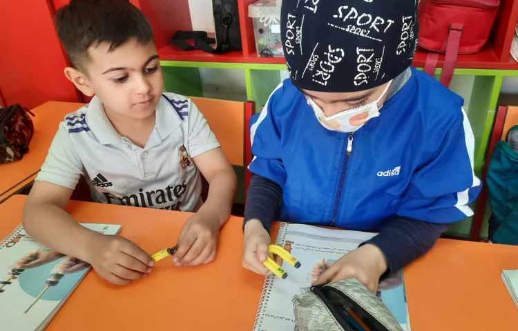 مشاهده آهن ربا، زنگ علوم