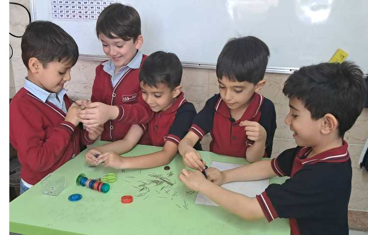 مشاهده و کار با آهن ربا 4