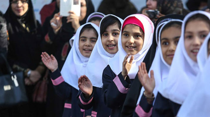 مشکلات بین معلم و دانش آموزان