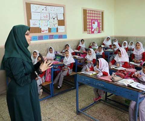 گوش دادن به معلم