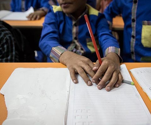 وظایف و مسئولیت‌های دولت درباره‌ی آموزش و پرورش