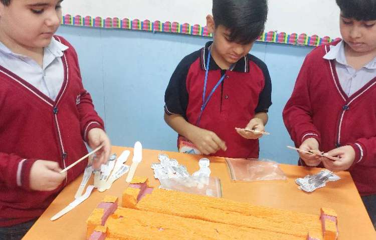 مطالعات اجتماعی دست ورزی محور زمان 4