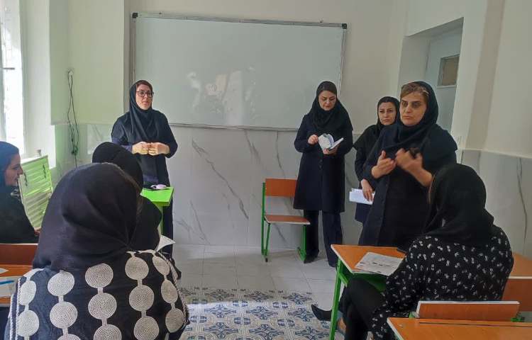 معارفه اولیا با پایگاه تابستانه پایه ششم سیمرغ 2 2