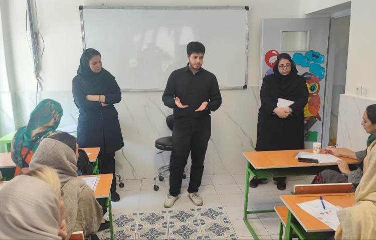 معارفه اولیا با پایگاه تابستانه پایه پنجم ققنوس 2 7