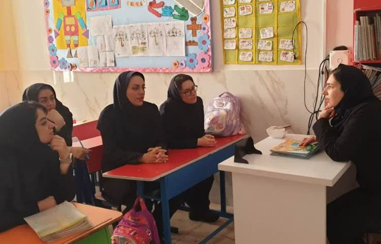 معاون آموزش 7