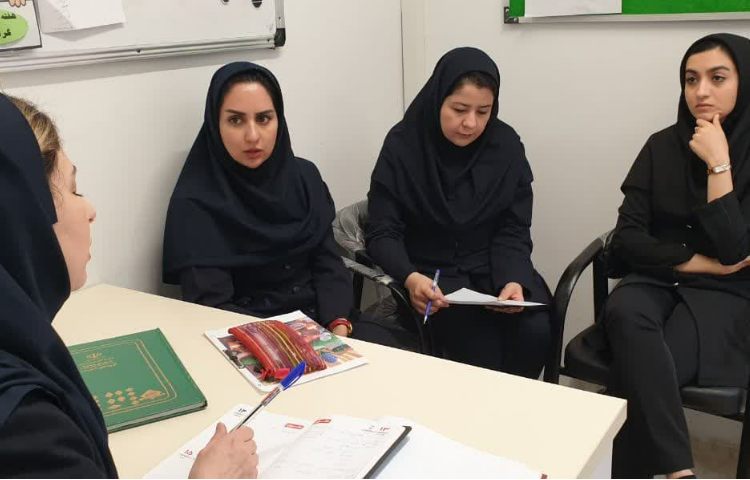 معاون آموزش 8