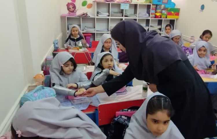 معاینات بهداشت ناخن 7