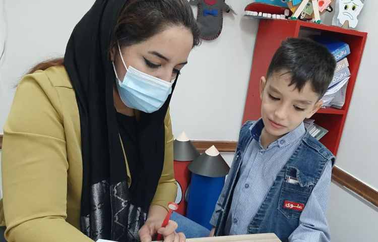 معاینات دهان و دندان دانش آموزان پایه اول 1