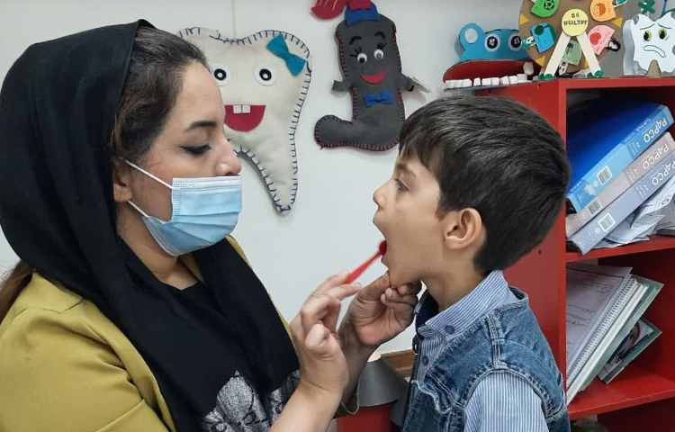 معاینات دهان و دندان دانش آموزان پایه اول 4