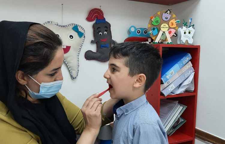 معاینات دهان و دندان دانش آموزان پایه اول 6