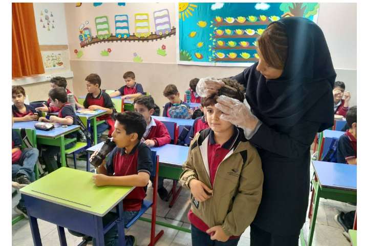 معاینات پدیکولوزیس تمامی پایه ها شیما محمدی مربی بهداشت دبستان پسرانه علوی سردار جنگل 9