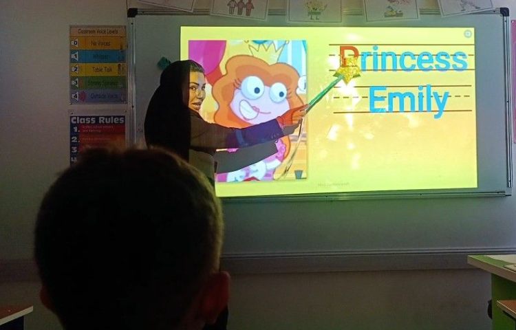 معرفی شخصیت های کتاب 1