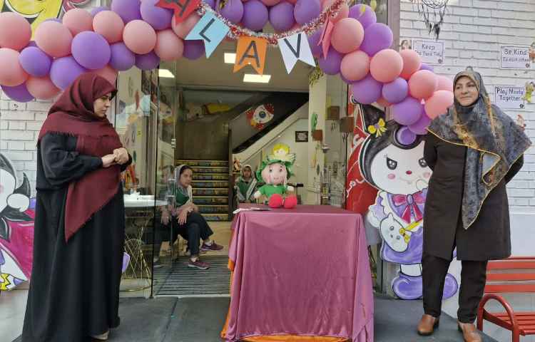 معرفی عضو جدید خانواده دبستان (نبات خانم) 4