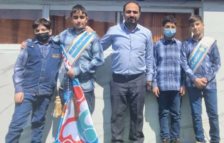 معرفی کاپیتان و جانشین کاپیتان طرح چهارخونه دبستان علوی 2