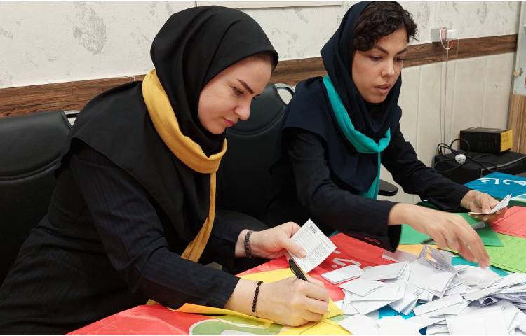 معرفی کاپیتان و جانشین کاپیتان گروه‌های چهارخانه 12