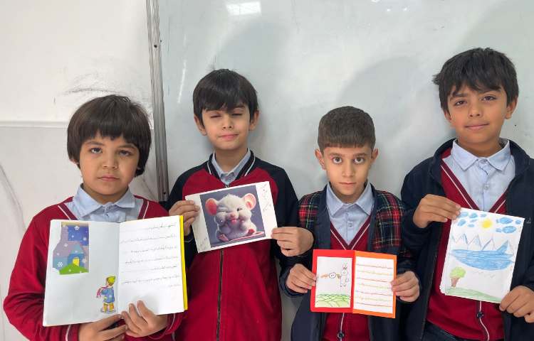 معرفی کتابچه‌های نوشته شده(با موضوع دلخواه) توسط دانش‌آموزان 4