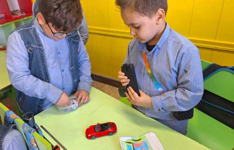 معرف پول و عدد صدتایی با بازی