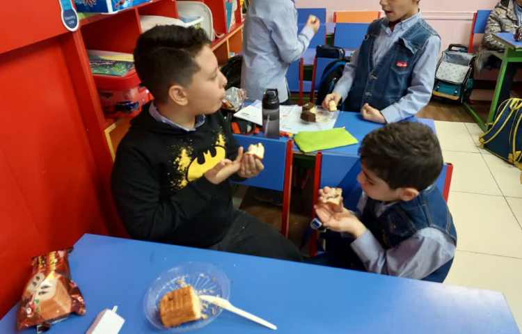 مقایسه کسرها با کمک کیک 3