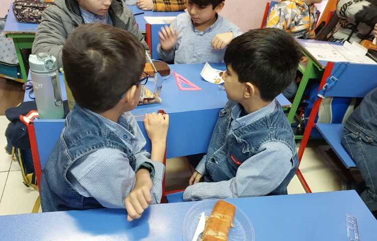 مقایسه کسرها با کمک کیک 4