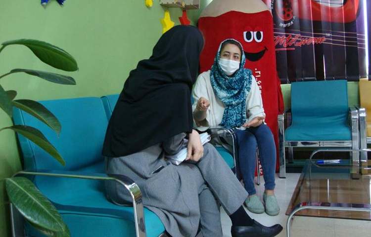 ملاقات اولیا با معلمین پایه دبستان 5