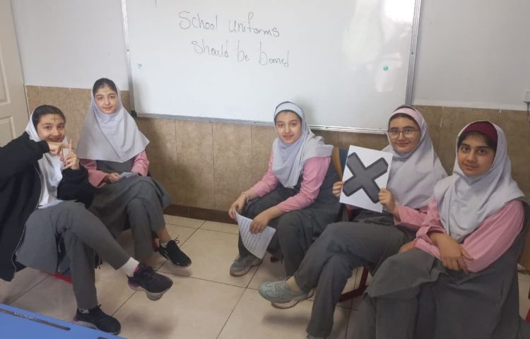 مناظره دانش آموزان به زبان انگلیسی 2
