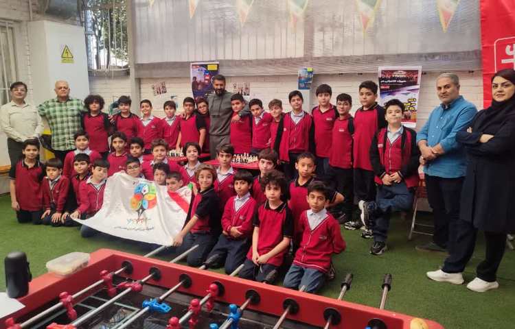 منتخبین شرکت کننده در مسابقات لیگ شطرنج المپیادورزشی درون دبستان 3