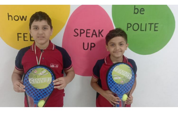 منتخبین مرحله نیمه نهایی مسابقه spelling bee 2