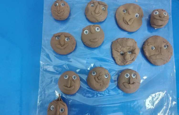 مهارت دست ورزی( اعضای صورت ) 2