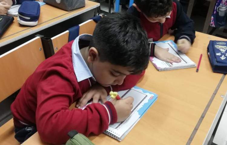 مهارت زندگی - دانش آموزان در مورد شغل مورد علاقه شان نقاشی کشیدند. 3