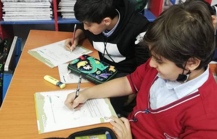 مهارت زندگی - دانش آموزان در مورد صرفه جویی در مصرف انرژی نقاشی کشیدند