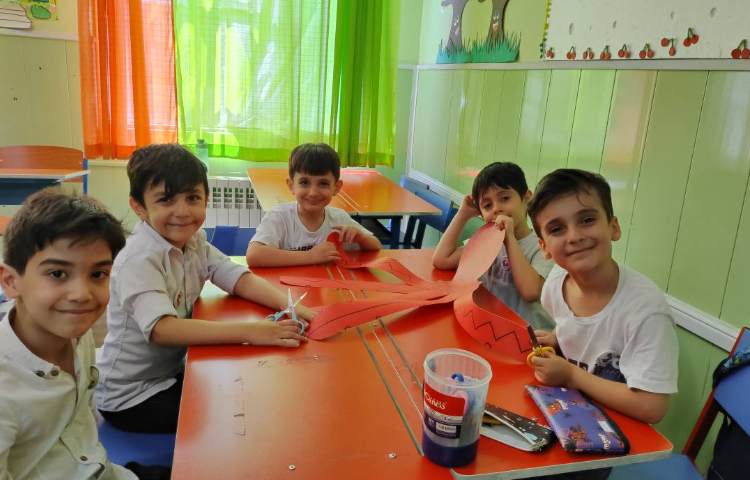 مهارت قیچی کردن کلاس گیلاس 2