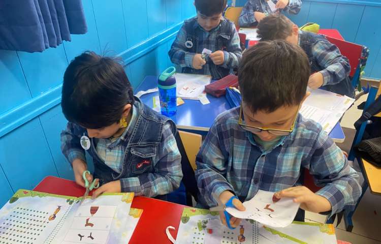 :مهارت نوشتاری، کلاس قاصدک