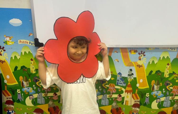 مهارت‌های من:دانش‌آموزان به عنوان گلهای باغ کلاس خودشان را معرفی کردند و با کلاس و مدرسه آشنا شدند. 1