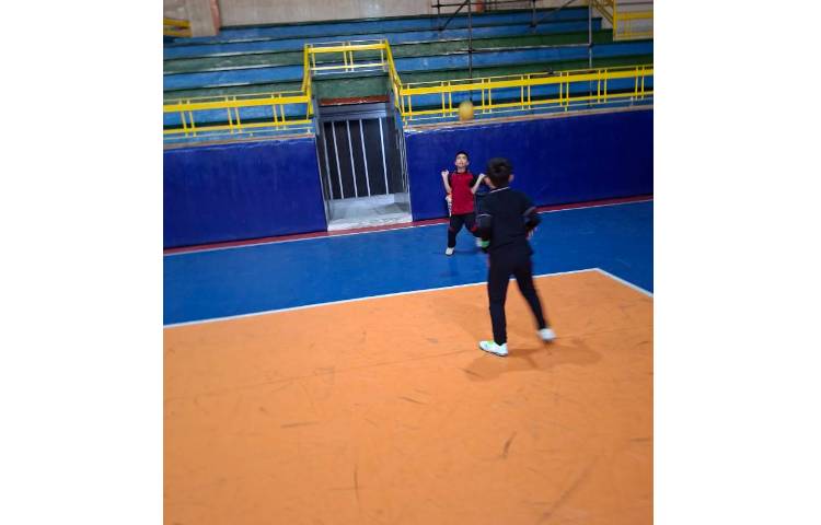 مهارت های پایه با تاکید بر پرتاب و دریافت 6