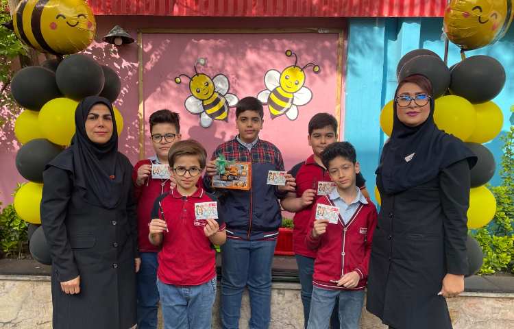 موضوع:تقدیر از منتخبین مرحله نیمه نهایی مسابقات spelling bee 2