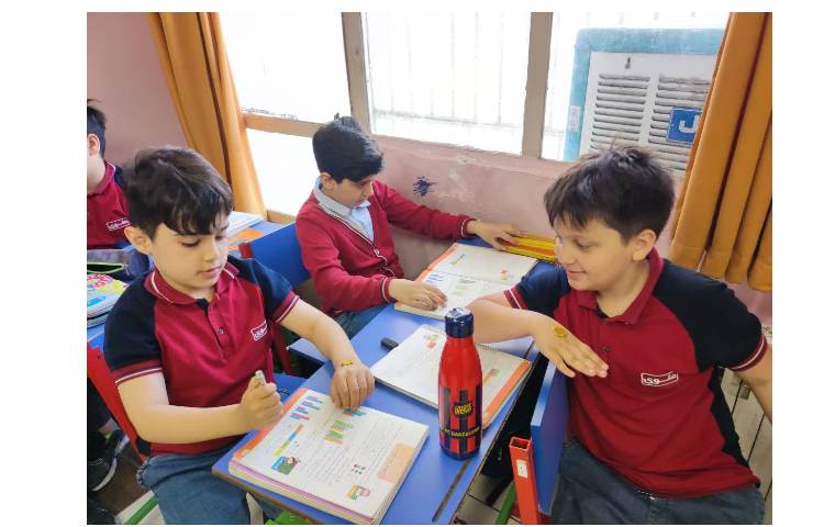 موضوع احتمال-انداختن سکه و بیرون آوردن مهره های رنگی 2