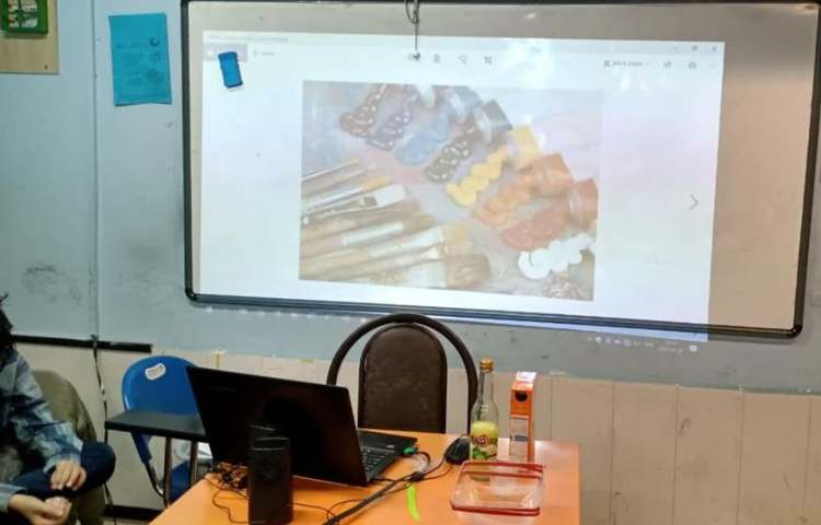 موضوع اسلایم اکلیلی و نقاشی جادویی هفته ملی علوم پایه ششم دبستان علوی 2