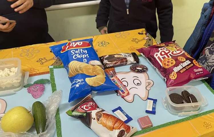 موضوع تابلو سنگی فعالیت های جذاب هفته ملی علوم پایه اول دبستان علوی 12