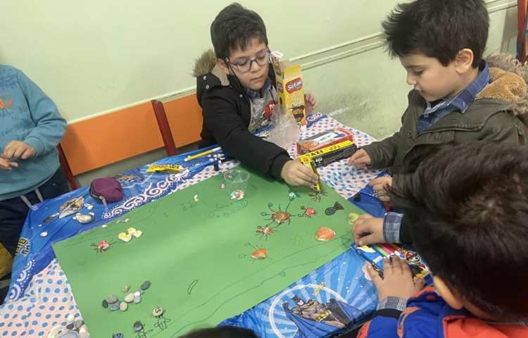 موضوع تابلو سنگی فعالیت های جذاب هفته ملی علوم پایه اول دبستان علوی 17