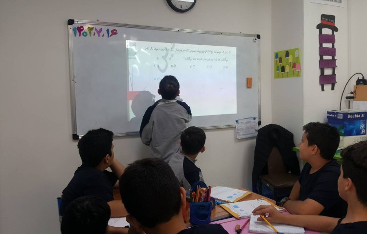 موضوع: جلسه‌ی اول کتاب استعداد تحلیلی و هوش هدف: تقویت هوش و روحیه‌ی همکاری 2