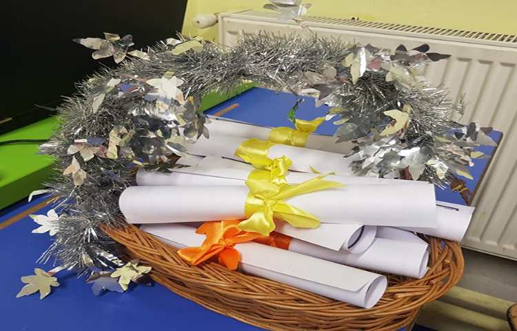 موضوع ( درس ee مثل bee) 3