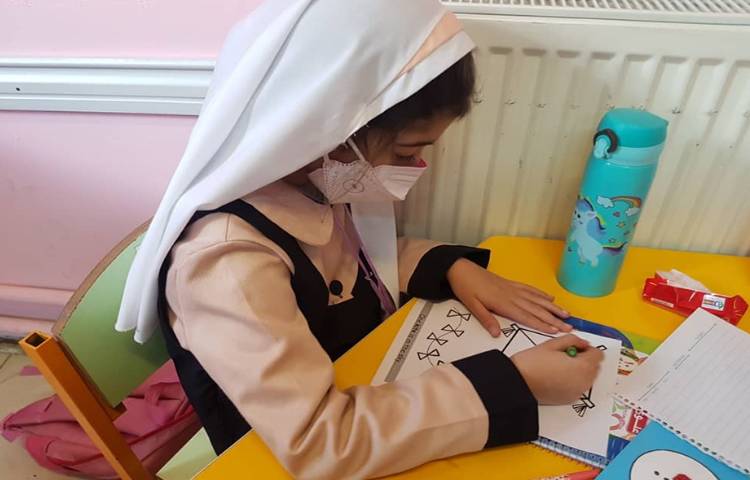 موضوع (درس i_e مثل kite) 5