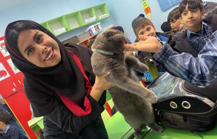 موضوع دوست خانگی من هفته ملی علوم دبستان علوی 17