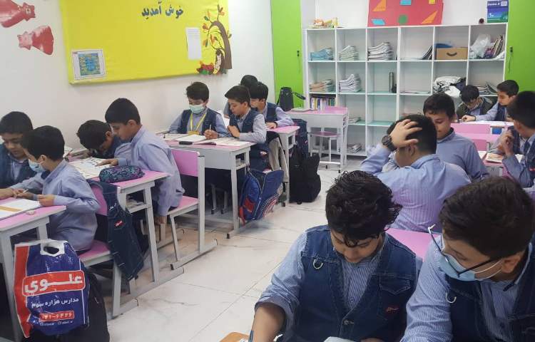 موضوع: پاسخ دادن به پرسش‌های کتاب کار در قالب کار گروهی 2