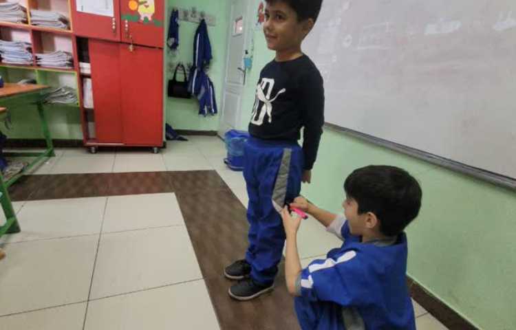 موضوع measuring things by nonstandard units. 1