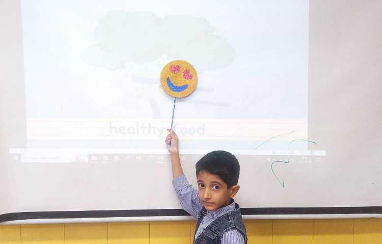 موضوع healthy and unhealthy food