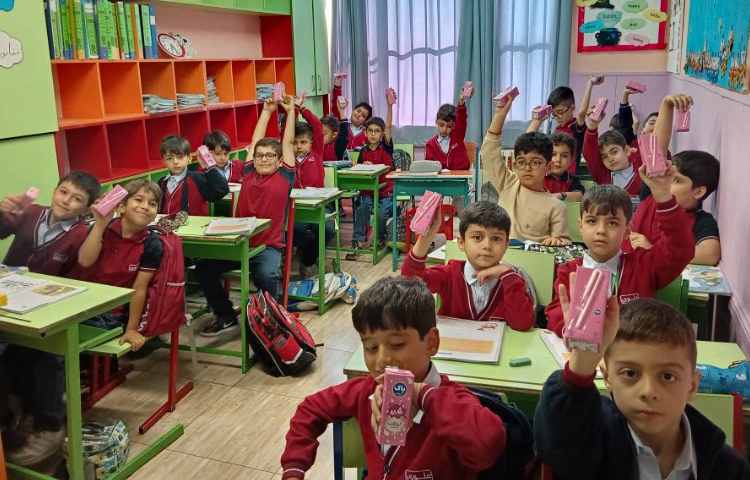 میان وعده آبان ماه 1