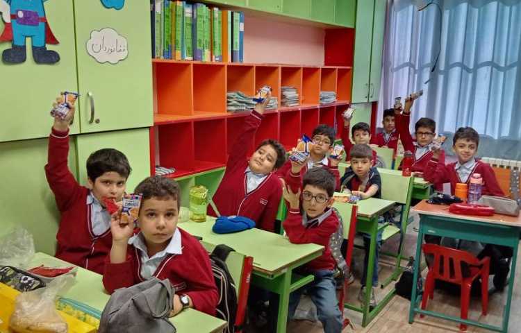 میان وعده آبان ماه 1