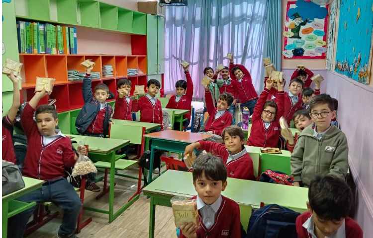 میان وعده آبان ماه 1